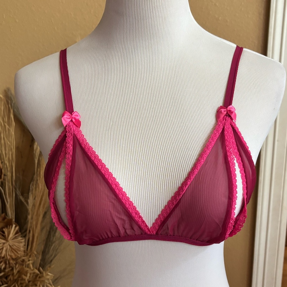 Victoria’s Secret Sexy Little Things Pink Sheer Bow Open Cup Bralette